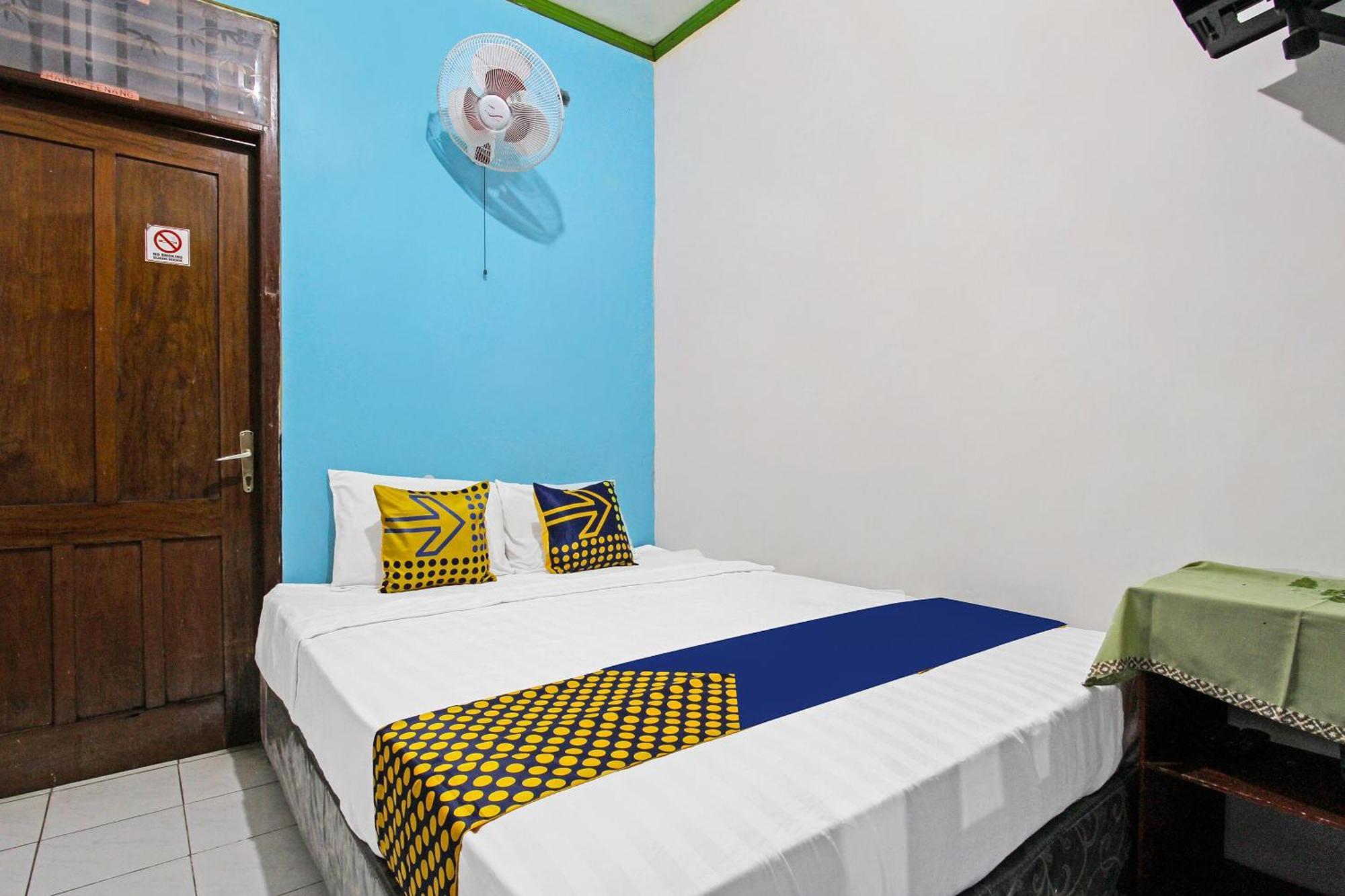 Spot On 91911 Rejeki Homestay Syariah Malioboro Yogyakarta Exterior foto